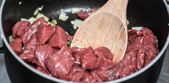 7 Easy Raw Dog Food Recipes you can